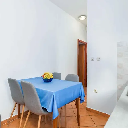In - Fažana